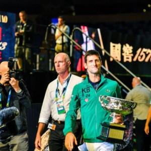  德约科维奇澳网夺冠，续写传奇篇章