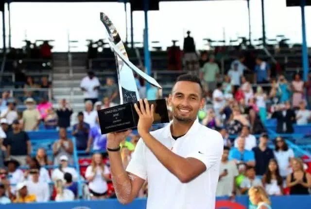  西西帕斯双误葬送好局，蒙特利尔决赛痛失冠军