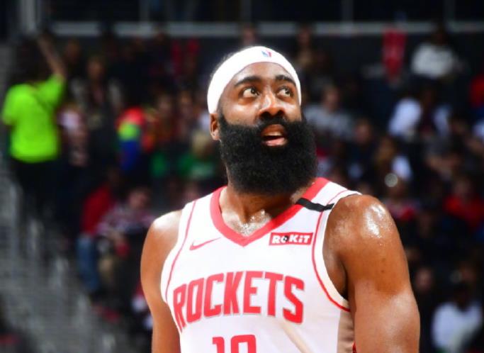  欧文华丽运球穿云，独行侠客场击败掘金队